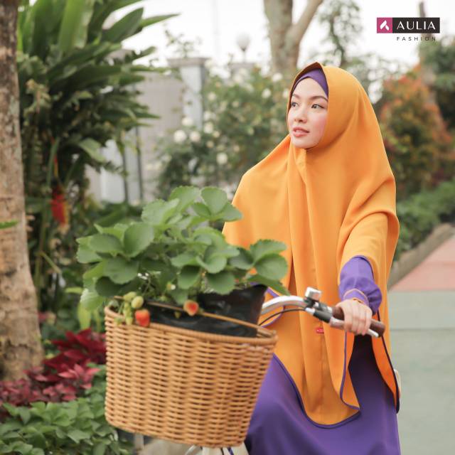 Azeeza Berry by Aulia Fashion