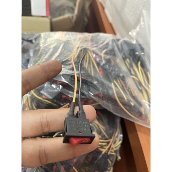 Saklar Switch On Off Kotak Gepeng Kecil 2 Pin Hitam plus kabel