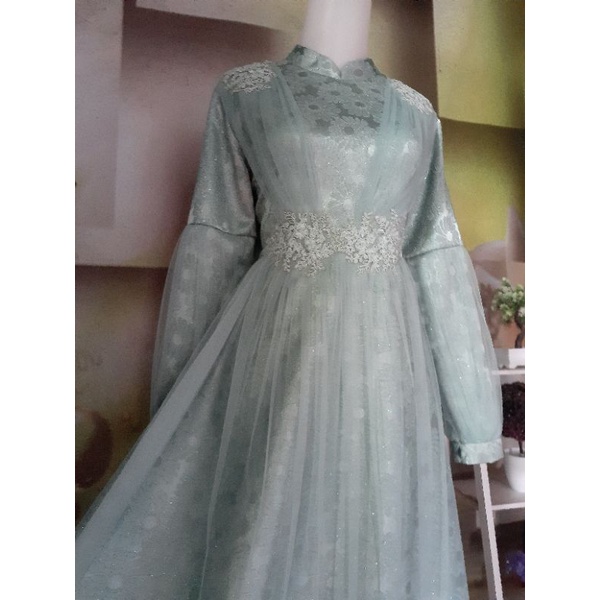 gaun hijau mint