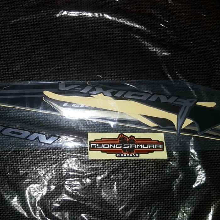 Striping All New Vixion 2017 Hitam Doff