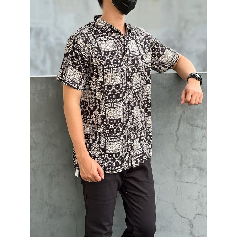 Mokokomo Kemeja Pria Motif Pd-61 Kemeja Pantai Lengan Pendek Kemeja casual