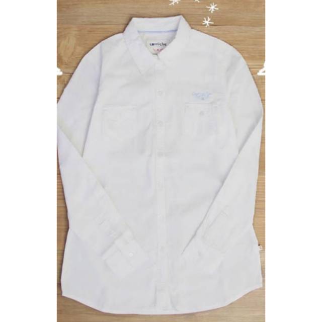 Kemeja putih corniche