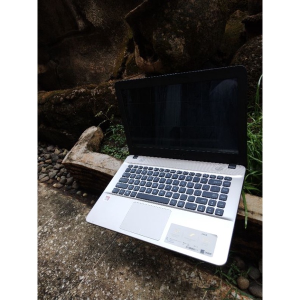 Laptop Second Asus Vivobook X441Ba Windows Ori Amd A9-9425 Ram 4gb HDD 1T Mulus Like New - Laptop Second - Laptop Bekas Asus