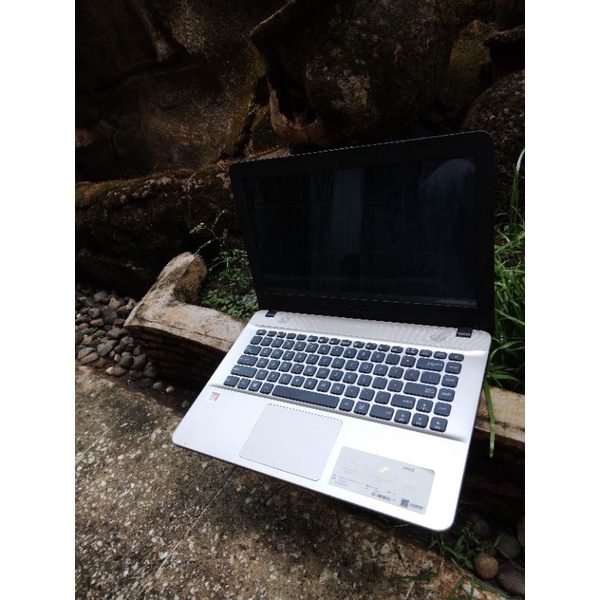 Laptop Second Asus Vivobook X441Ba Windows Ori Amd A9-9425 Ram 4gb HDD 1T Mulus Like New - Laptop Se