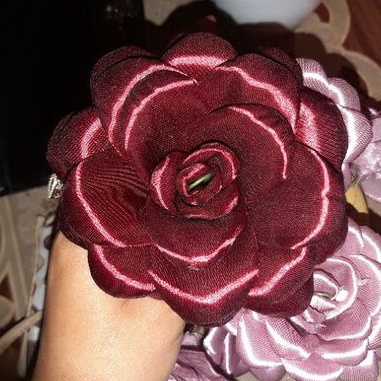 

Bunga pita satin