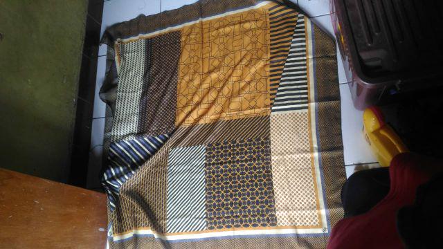 Rak Helm Organizer Zipper Karakter