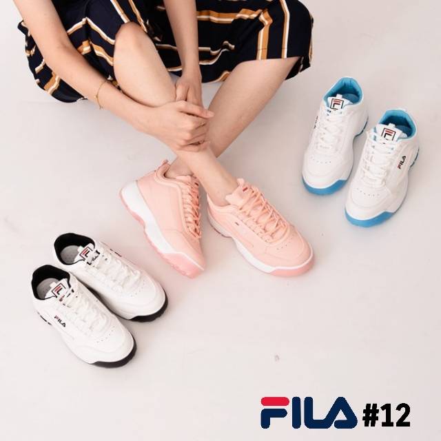 Sepatu sport fila