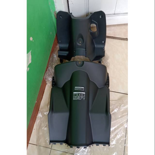 Dek kunci atas bawah beat karbu