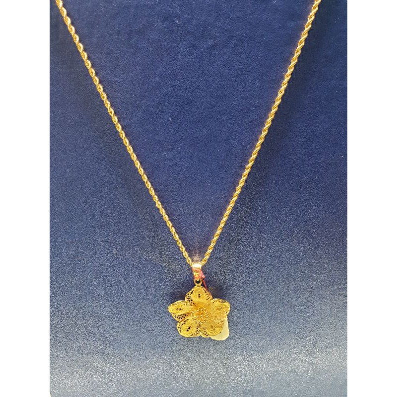 kalung emas tambanh berliontin kendari