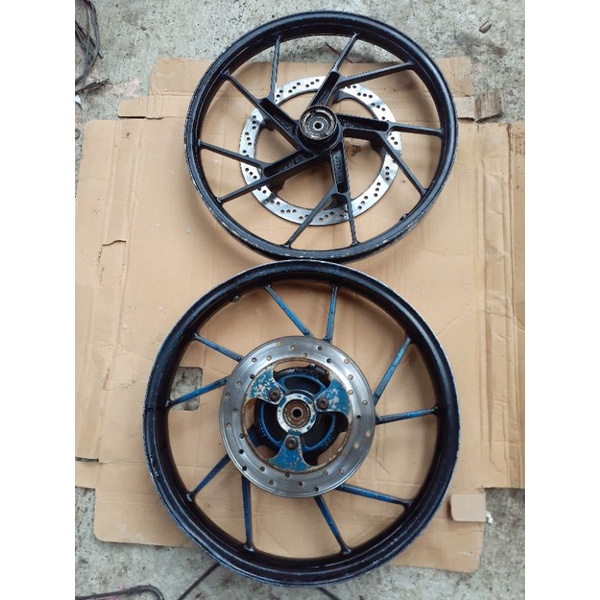 RODA VELG SATRIA FU SHOGUN SP 125 ORIGINAL ( lapasan motor )