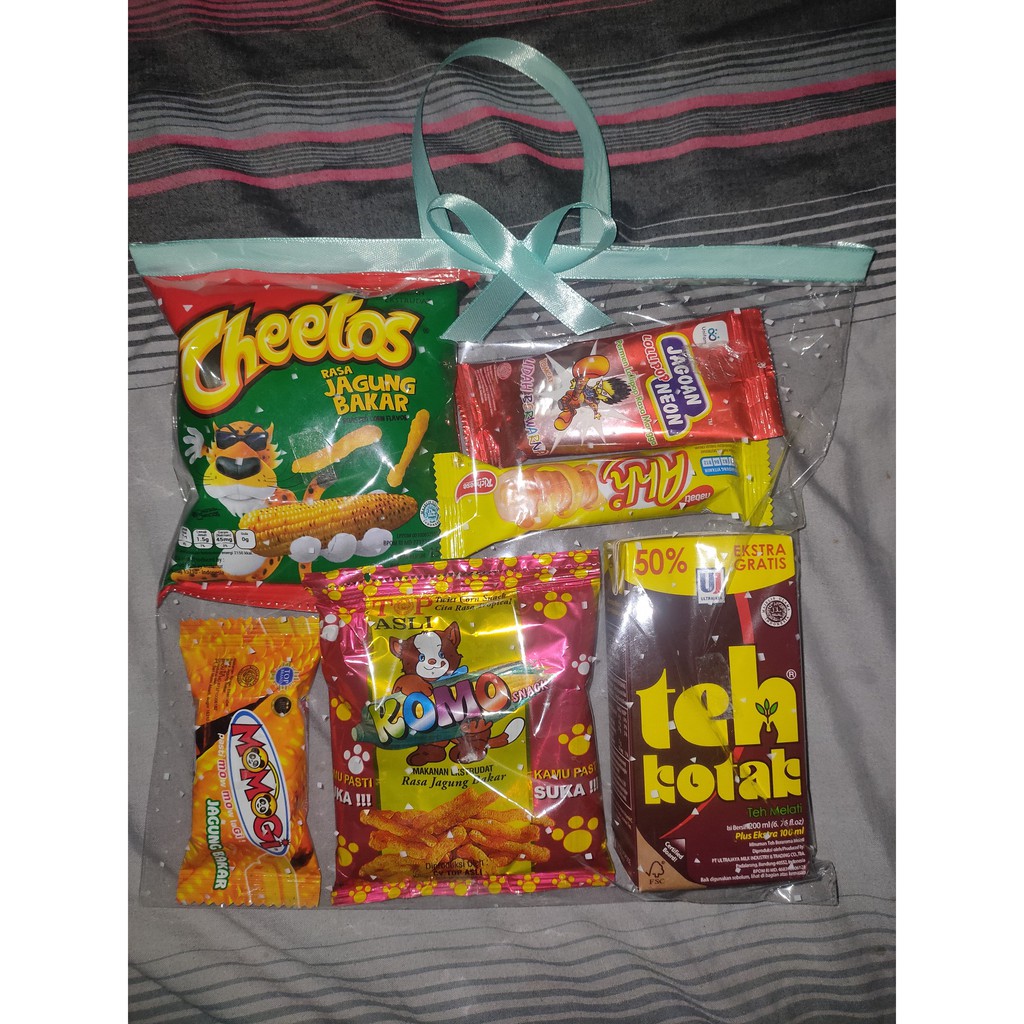 

Paket snack / bingkisan snack / Souvenir