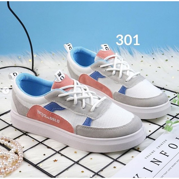 Sneakers C301