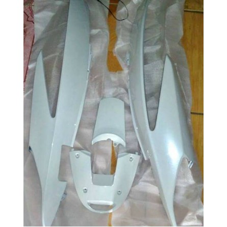 body belakang vario karbu lama tahun 2006-2011 warna putih