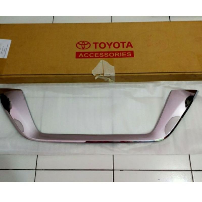 tatakan plat nmor Fortuner vrz krum original