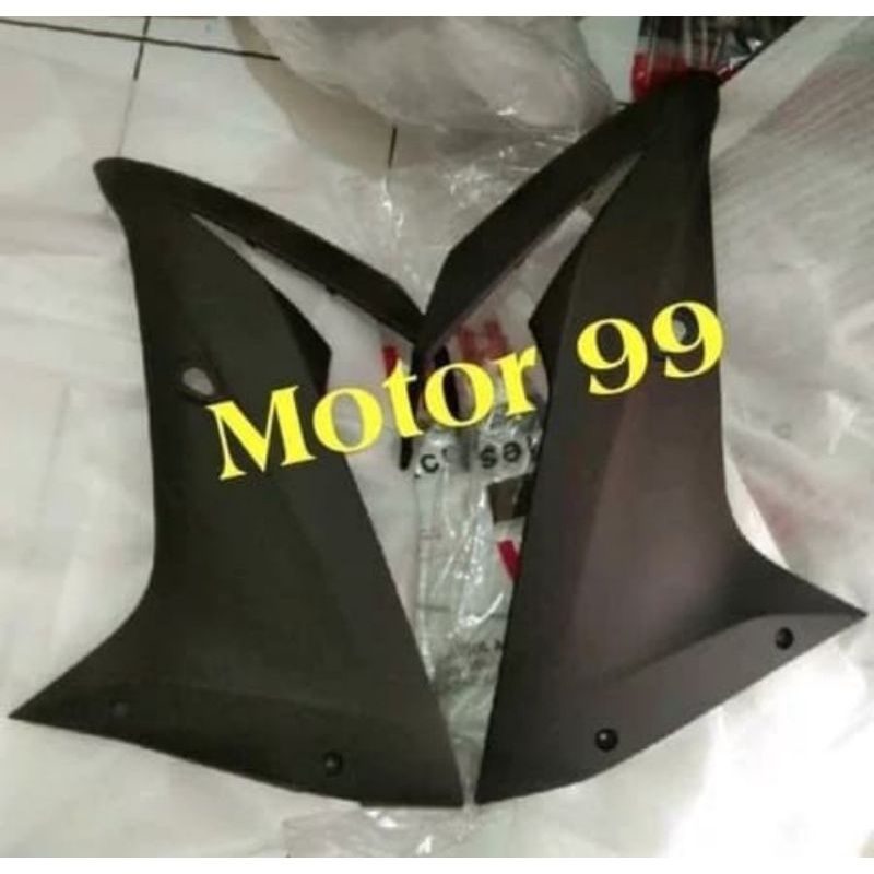 FAIRING SAYAP DEPAN KIRI KANAN YAMAHA R15 V3 VVA HITAM DOFF ORIGINAL YGP