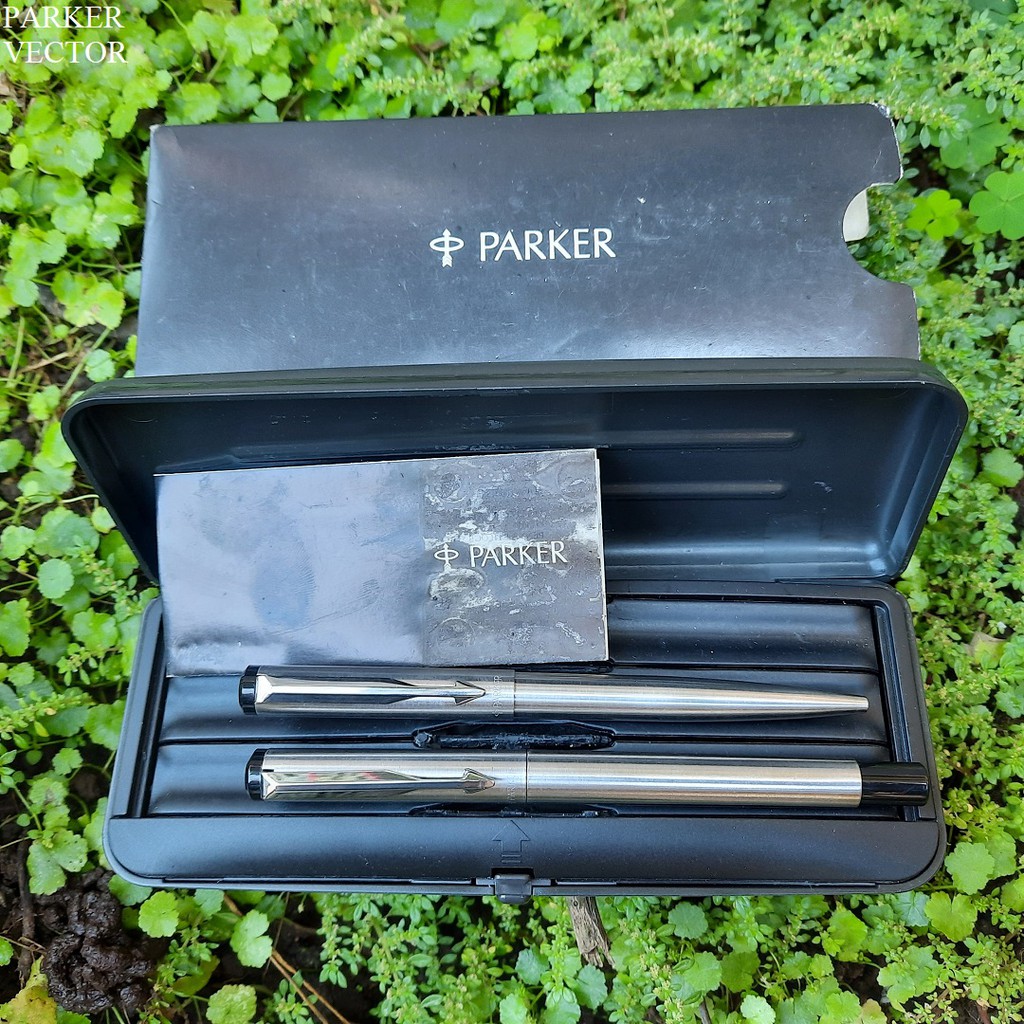 

Parker Vector Rollerball and Ballpoint Pen with Box