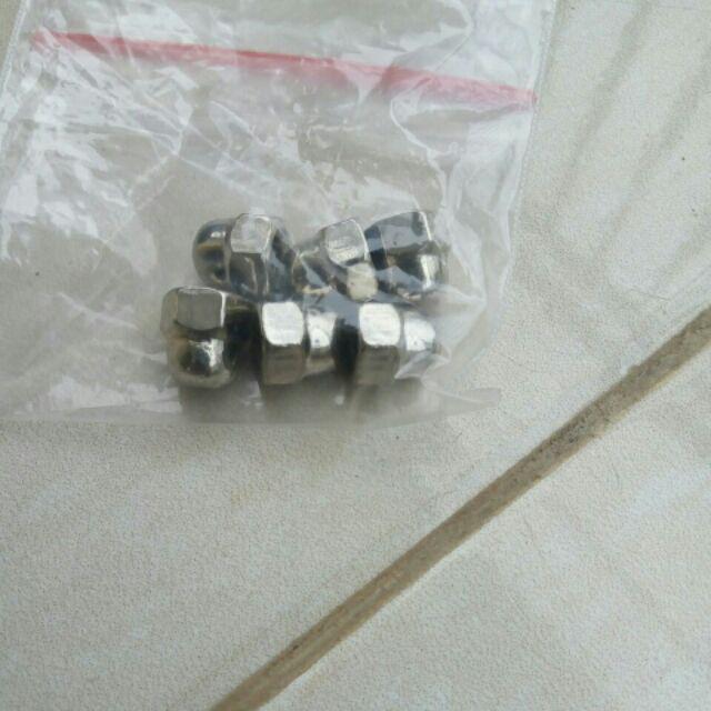 Mur Topi M6 Kunci 10