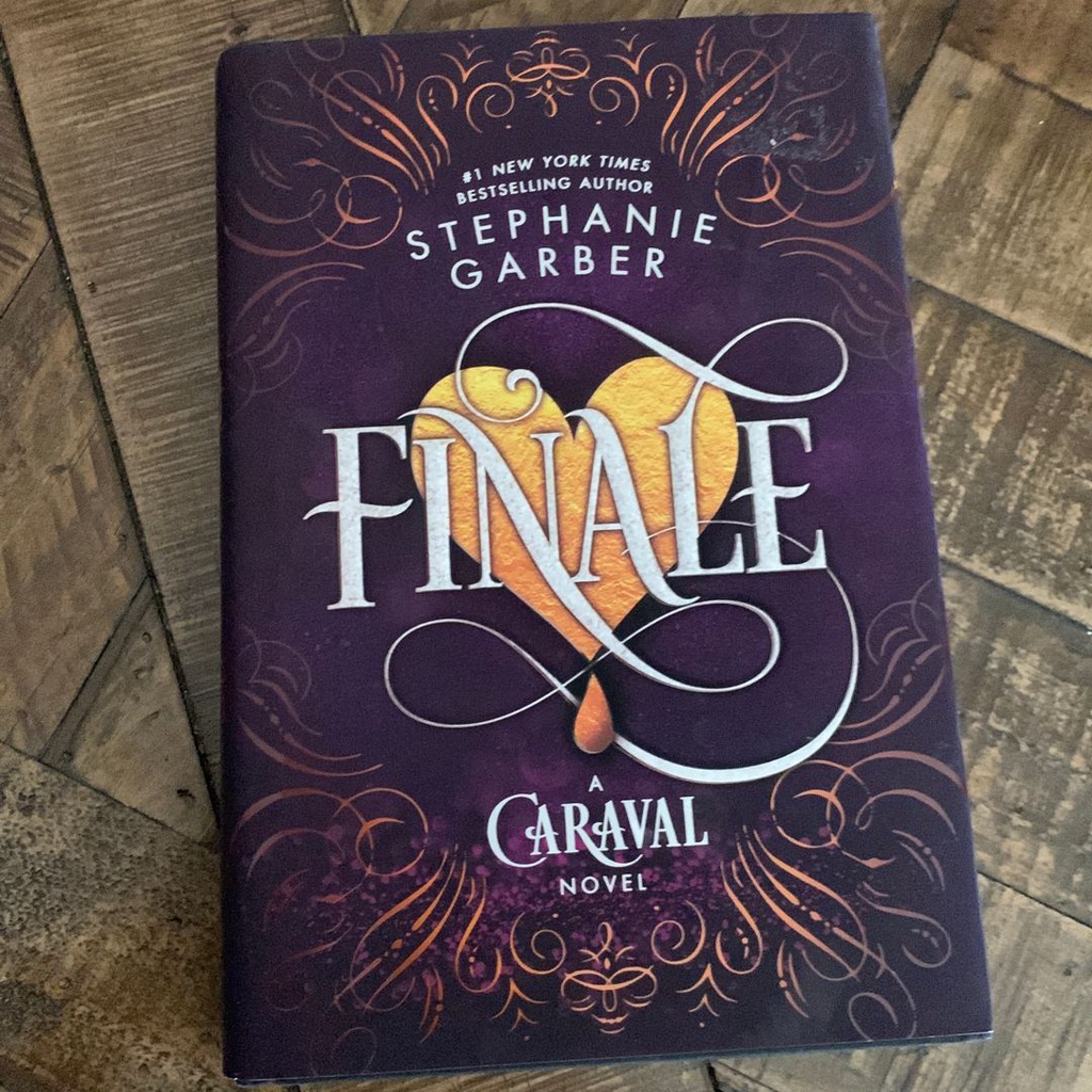 [INDONESIA] BUKU NOVEL SERI TRILOGY - CARAVAL - LEGENDARY - FINALE - STEPHANIE GARBER [ORIGINAL]