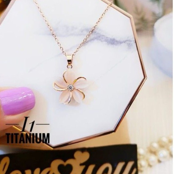 Titanium kalung bunga wanita djk34