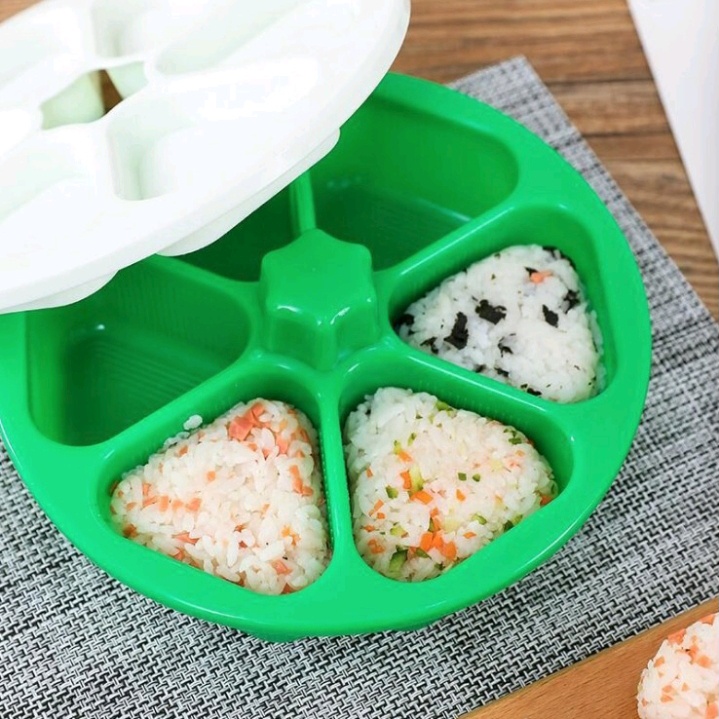 Cetakan Nasi Bento Onigiri Isi 6  Bikin Lebih Banyak Cetakan Nasi Bento Makanan Onigiri Rice Mould Mold Segitiga Cetakan Segitiga 6 Inchi