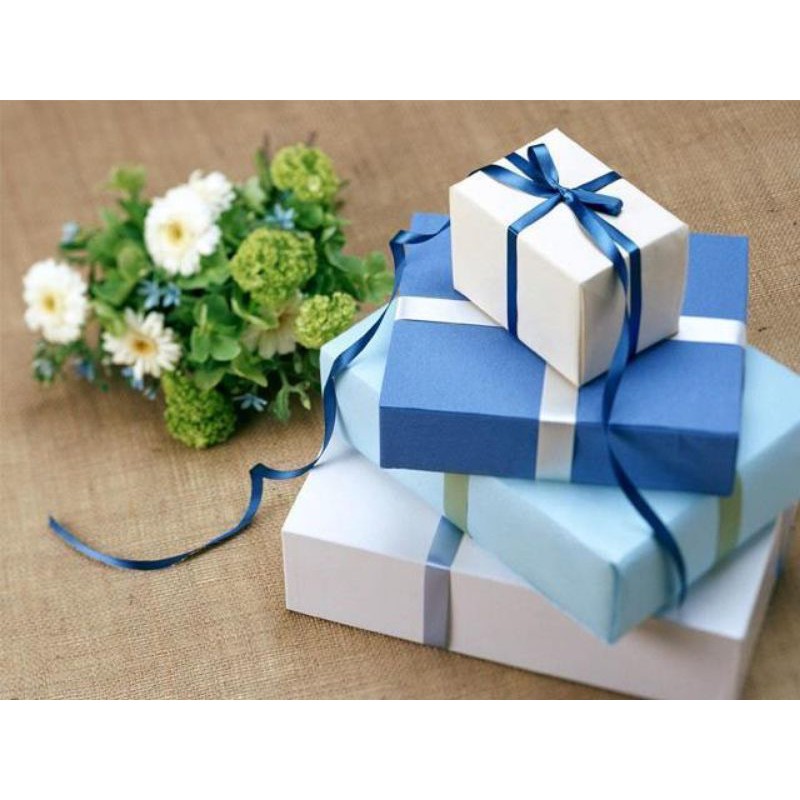 

kertas kado dan kartu ucapan