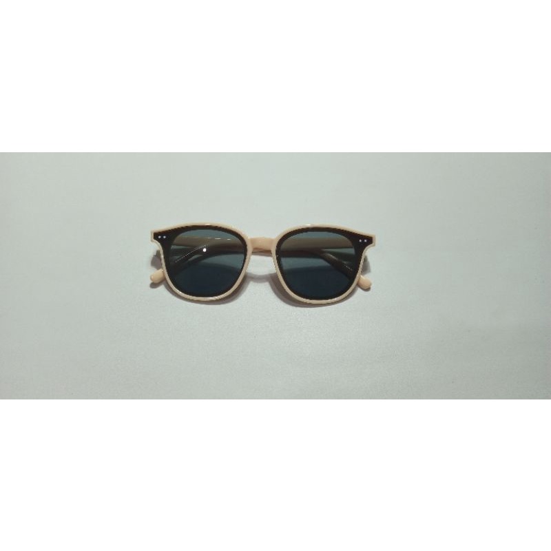 kacamata oval UV 400 kacamata retro sunglasses kacamata Korean mata kucing kacamata hitam pria wanita termurah