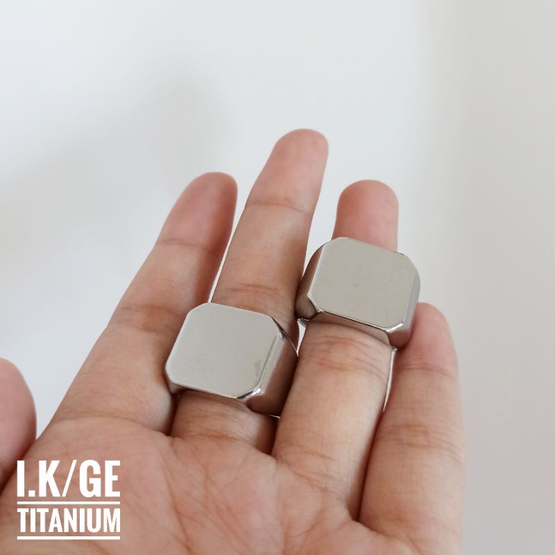 Cincin Titanium Pria Persegi bahan Kokoh dan Tebal (Uk 17-20) RGL72/RGL71