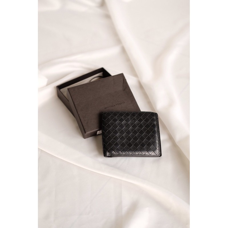 Bottega Veneta Bifold Men Wallet in Black