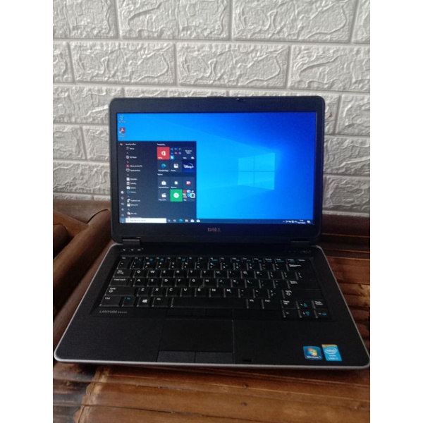 laptop dell core i7 oryginal import second  bergaransi