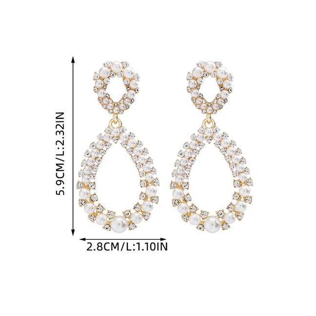 LRC Anting tusuk Fashion Geometric Alloy Diamond Earrings