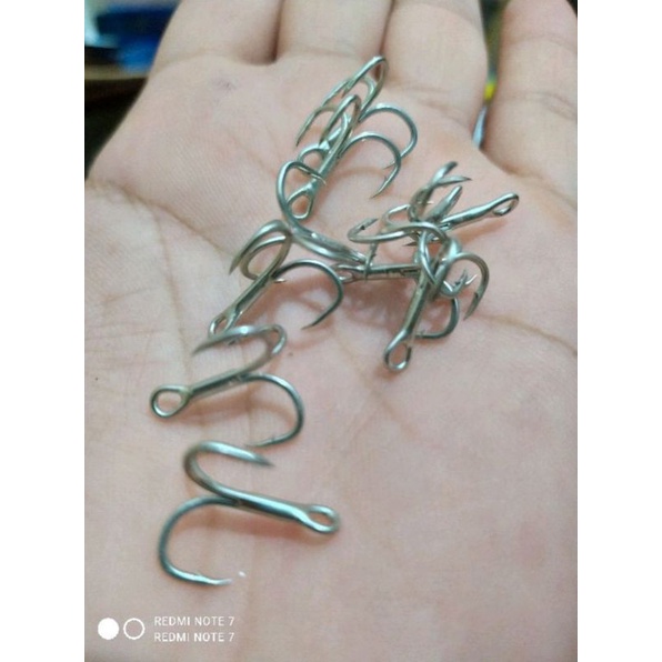 treble hook bkb proberos 1 box isi 50pcs ukuran 4, 6, 8, 10, 12, 14 IWFISHING