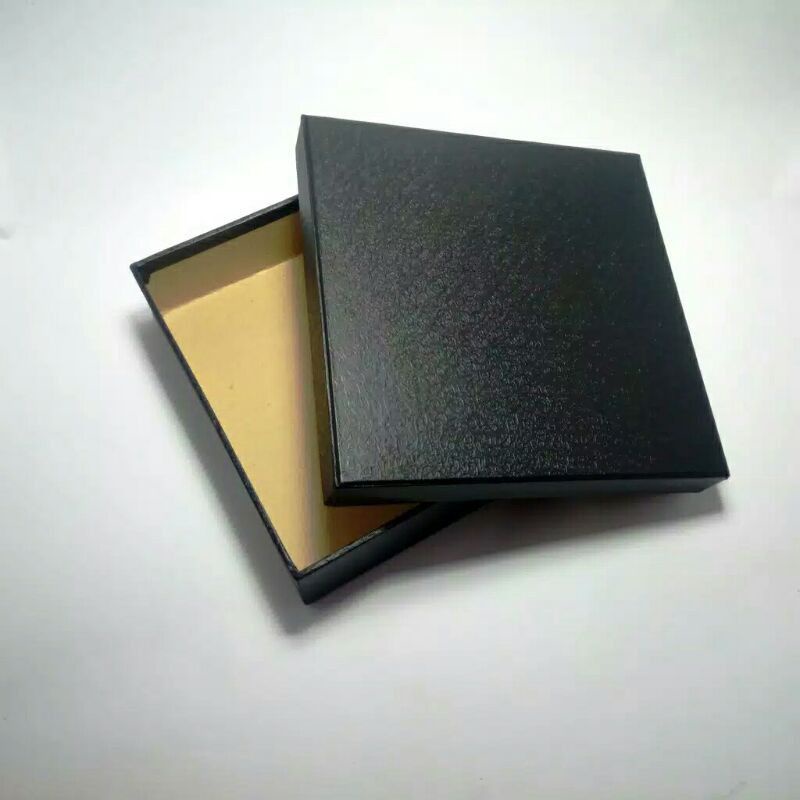 

HARDBOX CUSTOM [23×26×9,5 cm] / KOTAK HAMPERS / BOX SOUVENIR / KOTAK KADO