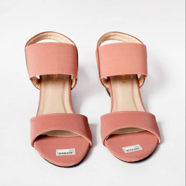 Sandal wanita hak tahu karet