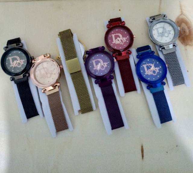 Jam Tangan Wanita Magnet Murah Diyoor Diamond Logo Tengah ANALOG