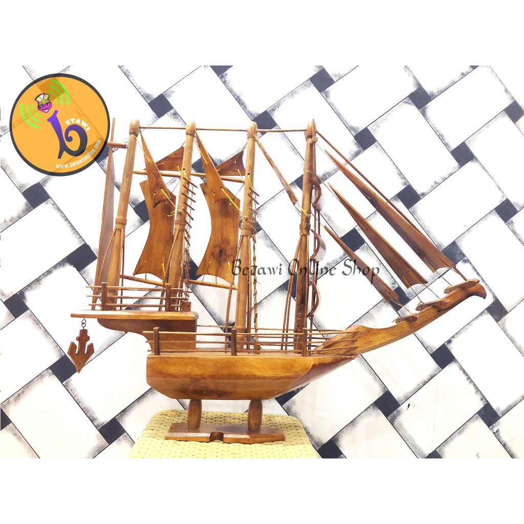 Miniatur Perahu Pinishi Kayu Jati Jumbo