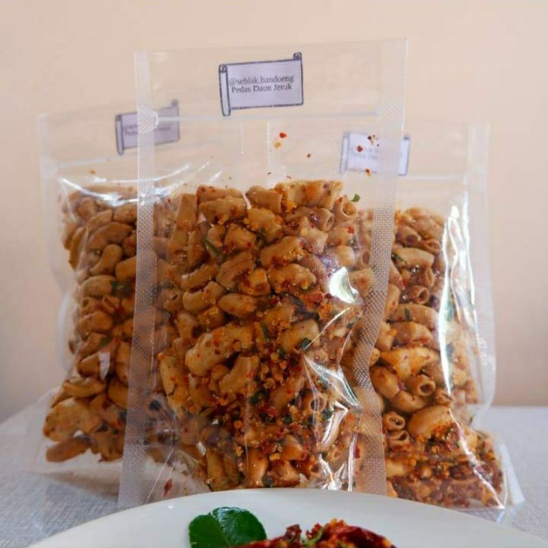 

Makroni Pedas Daun Jeruk