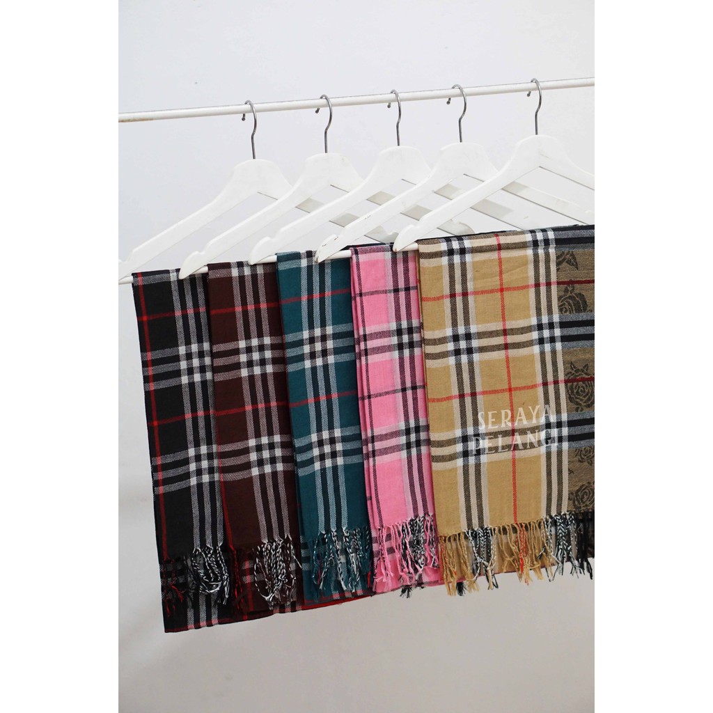 Pashmina Motif Kotak 06 | Plaid | Selendang | Scarf | Syal | Shawl | Pasmina Kashmir | Souvenir | Hadiah Ulang Tahun | Birthday Gift | Aksesoris Fashion Wanita Pria | Import Quality | Grosir Murah | Luxury Scarf