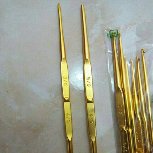 Hakpen rajut tulip gold. Hakpen untuk merajut.