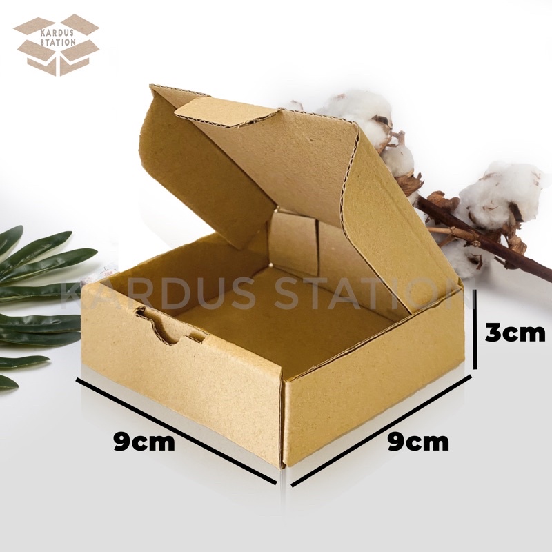 

Kardus Die Cut ukuran 9x9x3 cm BARU