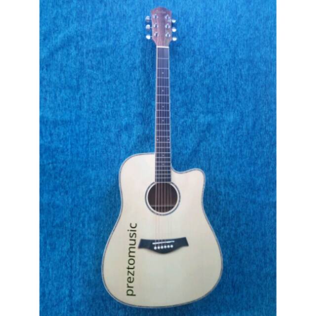 Gitar akustik cowboy