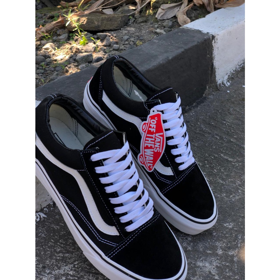 Jual VANS OLD SKOOL CLASSIC BLACK WHITE | Shopee Indonesia