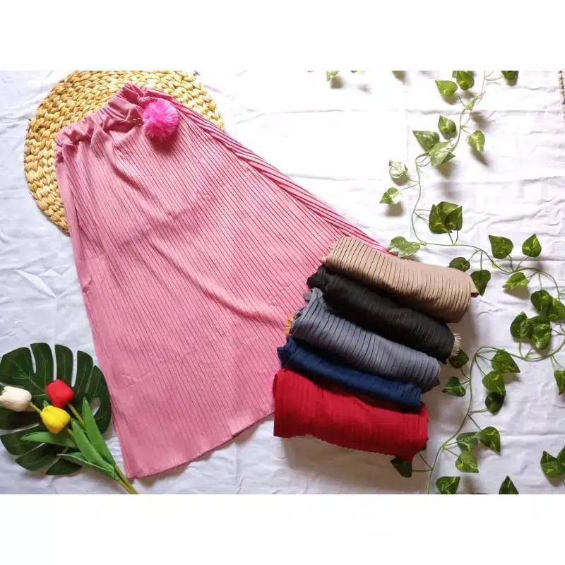 Rok Plisket Pompom Anak Tanggung 9-10 Tahun By ZAMAZ