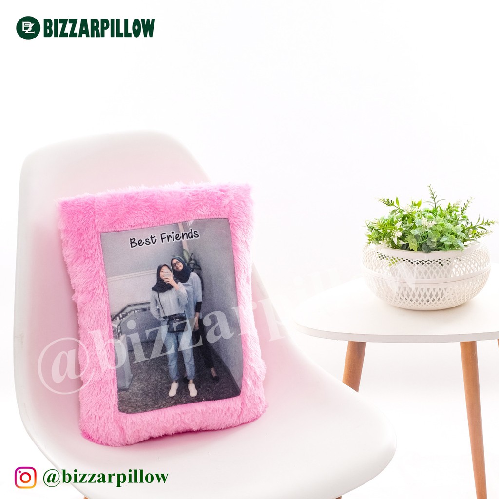 Bizzarpillow Bantal Foto Custom Bulu Rasfur 30x40 cm BZ012