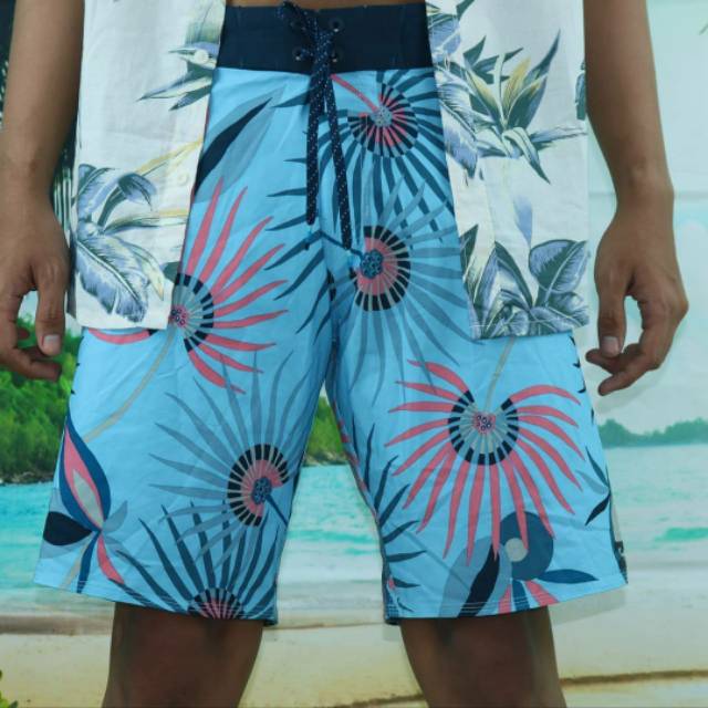 Billabong boardshorts
