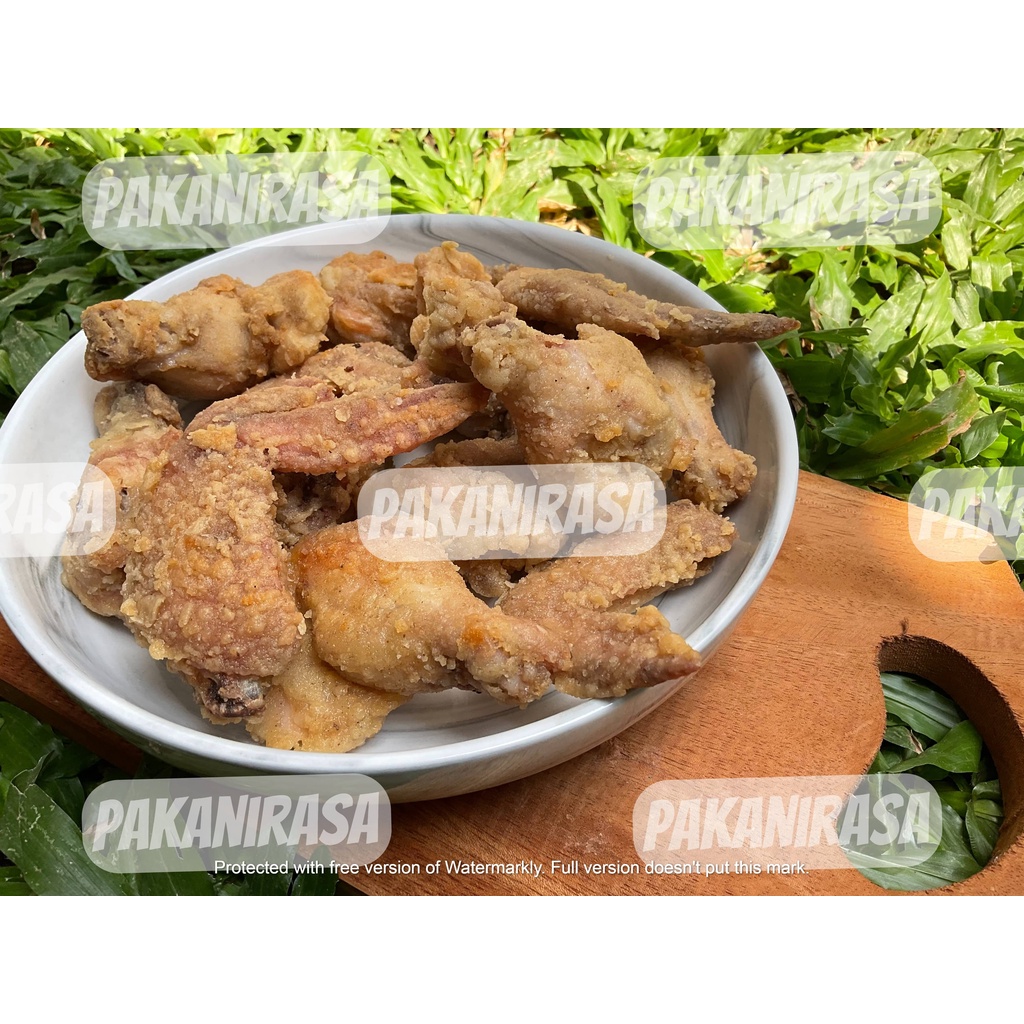 

Chicken Wings Crispy Frozen 500 gr (Product By : Pakanirasa)