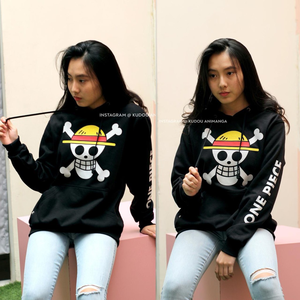 Sweater distro anime Onepiece Mugiwara Logo Black Fleece