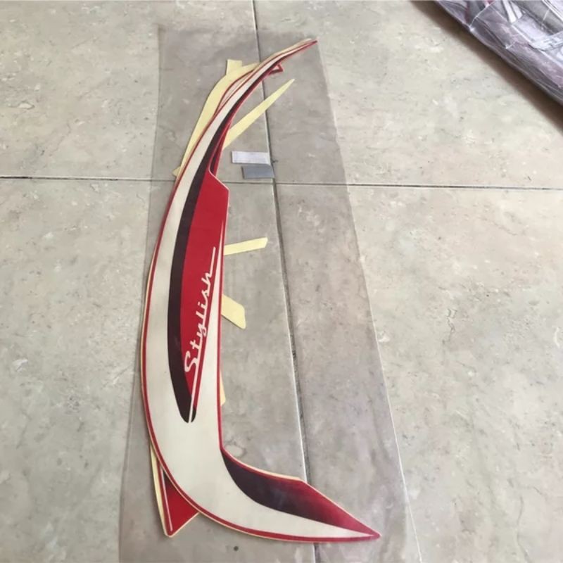 STRIPING LES BODY SCOOPY STYLISH 2013 MERAH