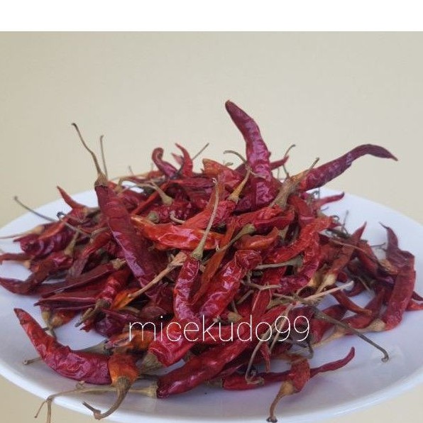 

CABE KERING / DRIED CHILI 500 GRAM / CABAI PEDAS