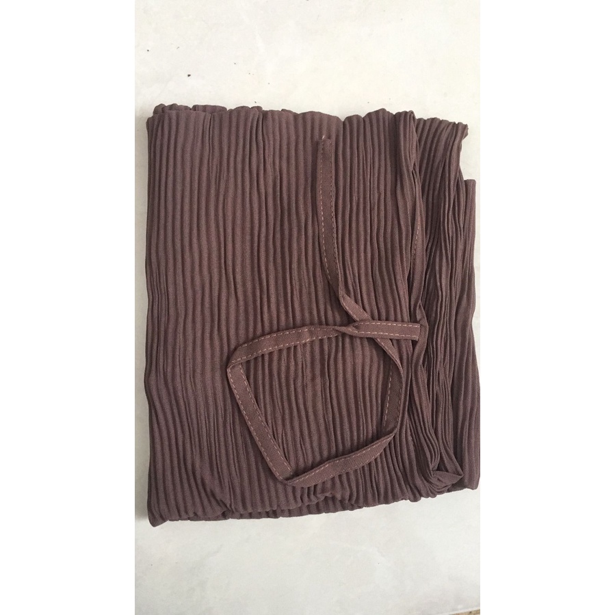 Jilbab Instan Maryam Plisket Tali Ceruti Ori Cantika-BROWN