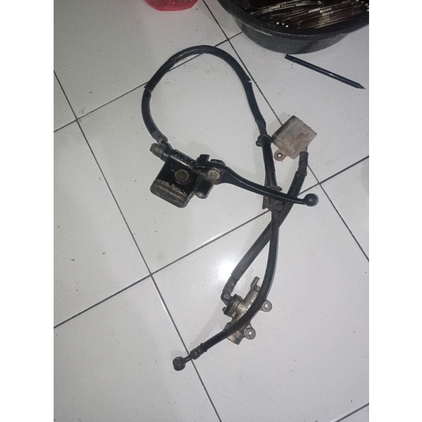 master rem set depan honda cs1